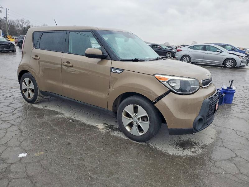 Photo 4 from auction – 2016 KIA SOUL with VIN KNDJN2A2XG7295952