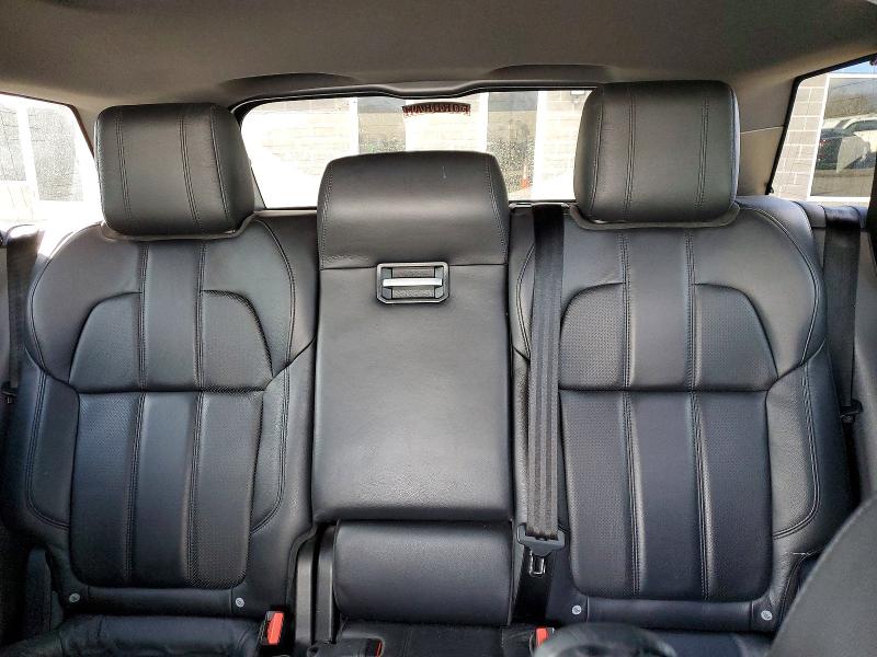 Photo 10 from auction – 2016 LAND ROVER RANGE ROVE with VIN SALWG2PF1GA114789