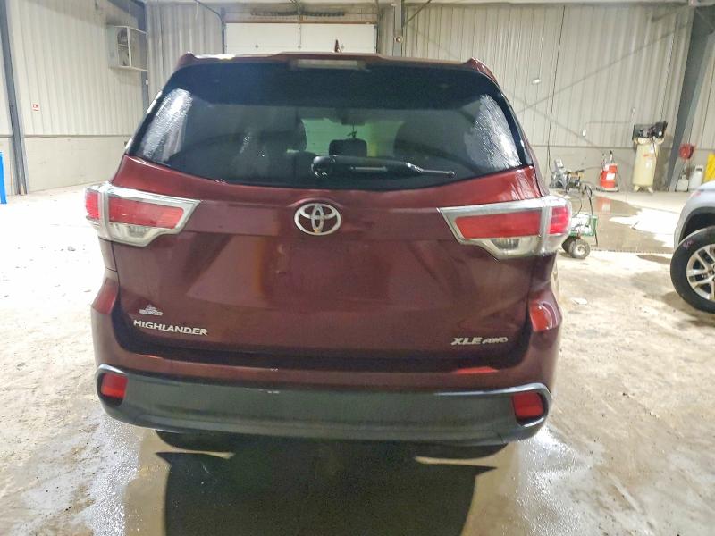 Photo 6 from auction – 2016 TOYOTA HIGHLANDER with VIN 5TDJKRFH9GS281447