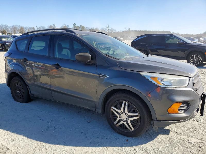 Zdjęcie 4 z aukcji – 2017 FORD ESCAPE S z VIN 1FMCU0F77HUB34705