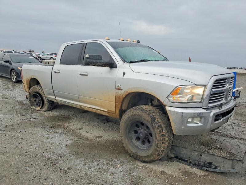 Photo 4 from auction – 2016 RAM 2500 SLT with VIN 3C6UR5DL2GG298279