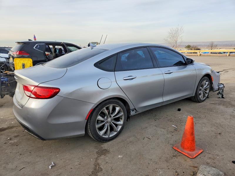 Photo 3 from auction – 2015 CHRYSLER 200 with VIN 1C3CCCBB3FN561801