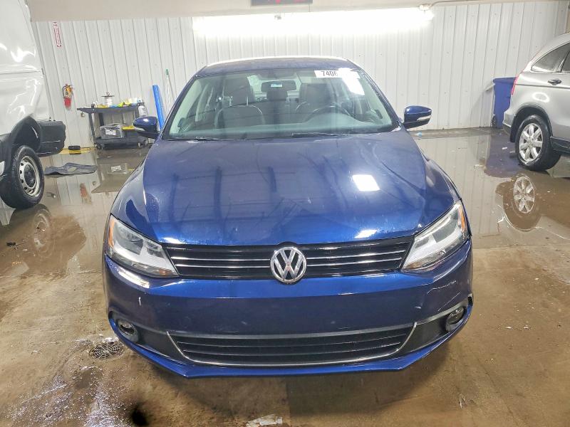 Photo 5 from auction – 2013 VOLKSWAGEN JETTA TDI with VIN 3VWLL7AJ6DM436694