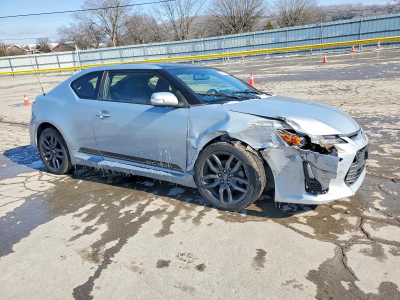 Photo 4 from auction – 2014 TOYOTA SCION TC with VIN JTKJF5C76E3067791