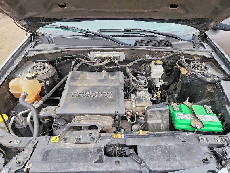 Photo 11 from auction – 2010 FORD ESCAPE XLT with VIN 1FMCU0DG3AKC96237