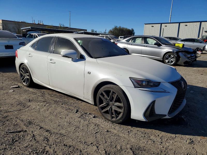 Photo 4 from auction – 2017 LEXUS IS with VIN JTHBA1D28H5047460