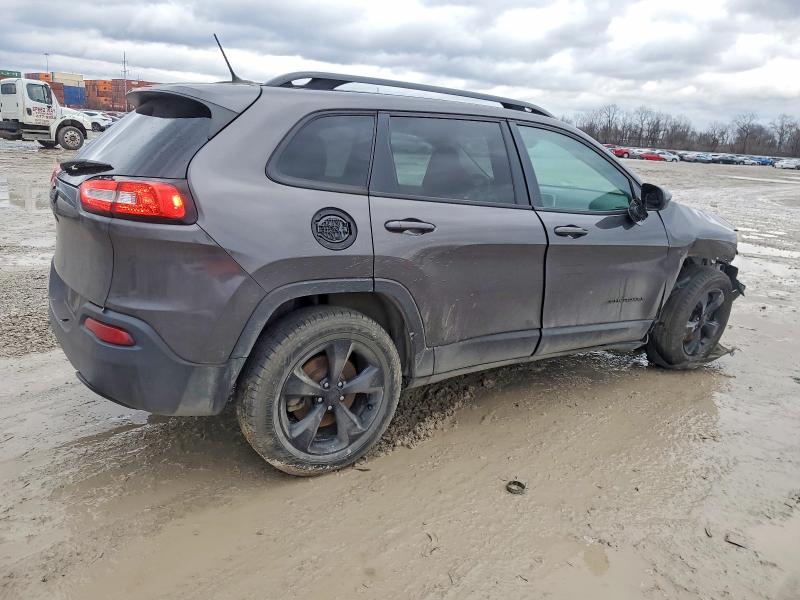 Photo 3 from auction – 2018 JEEP CHEROKEE L with VIN 1C4PJMCB9JD539629