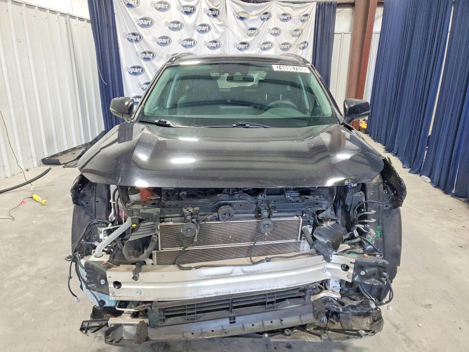 Photo 5 from auction – 2020 TOYOTA RAV4 with VIN 4T3R6RFV0LU001033
