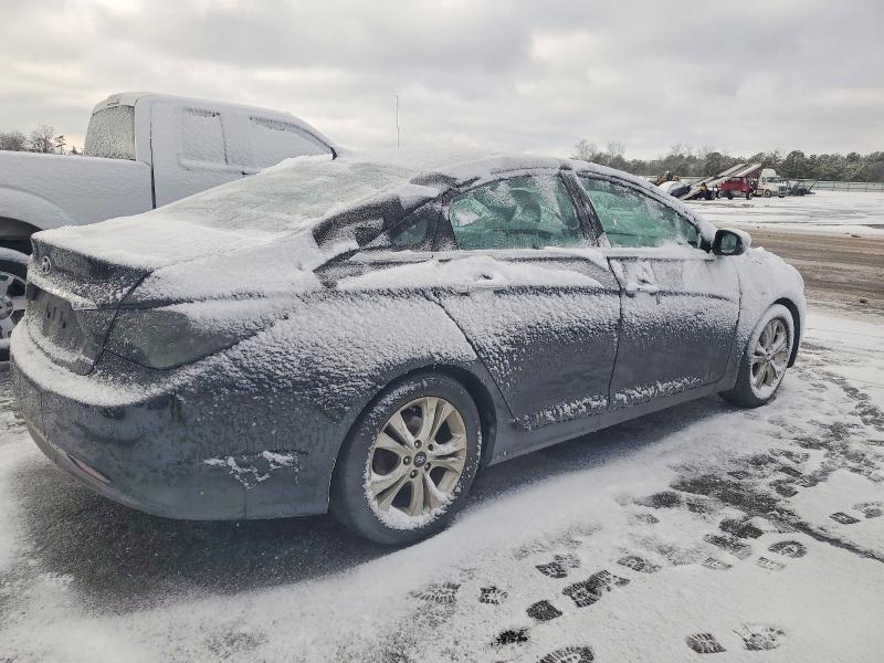 Photo 3 from auction – 2011 HYUNDAI SONATA SE with VIN 5NPEC4AC5BH030825