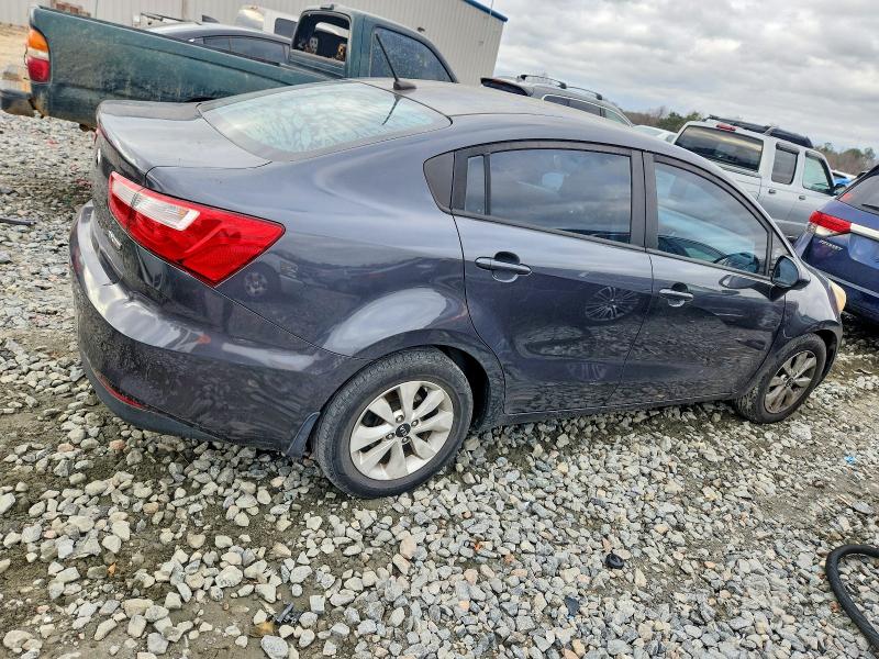 Photo 3 from auction – 2016 KIA RIO with VIN KNADN4A32G6660094