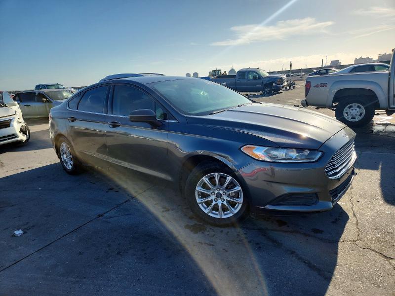 Photo 4 from auction – 2016 FORD FUSION with VIN 3FA6P0G78GR132917