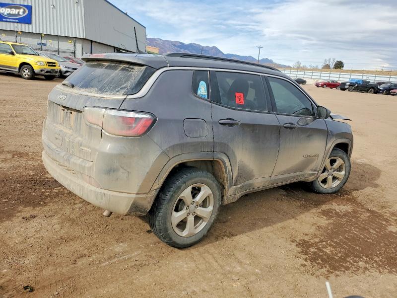 Photo 3 from auction – 2019 JEEP COMPASS with VIN 3C4NJDBB2KT812866