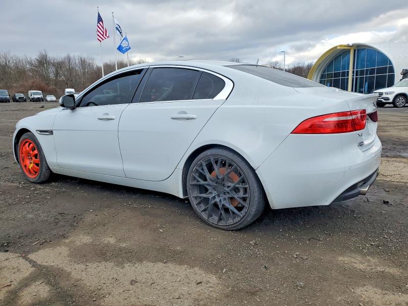 Zdjęcie 2 z aukcji – 2018 JAGUAR XE z VIN SAJAN4EV3JCP17768