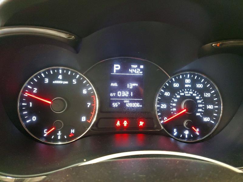 Photo 9 from auction – 2017 KIA FORTE LX with VIN 3KPFK4A74HE070630