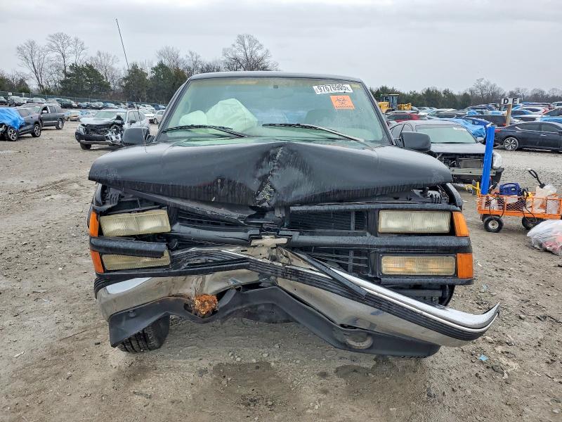 Photo 5 from auction – 1997 CHEVROLET 10/1500 with VIN 2GCEK19R8V1102780