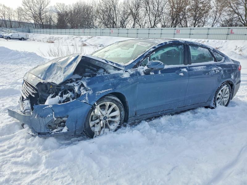 FORD FUSION SE 2019 with VIN 3FA6P0HDXKR169402 - Photo from auction