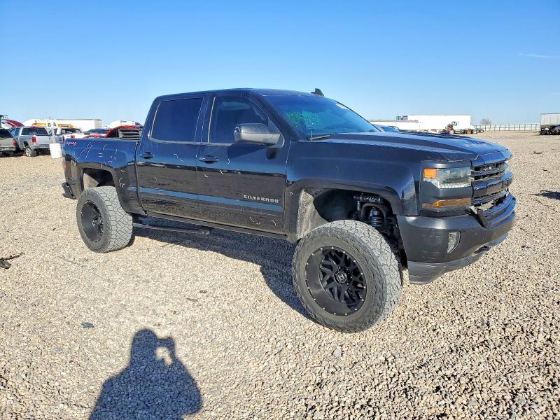 Photo 4 from auction – 2016 CHEVROLET SILVERADO with VIN 3GCUKREC4GG141923
