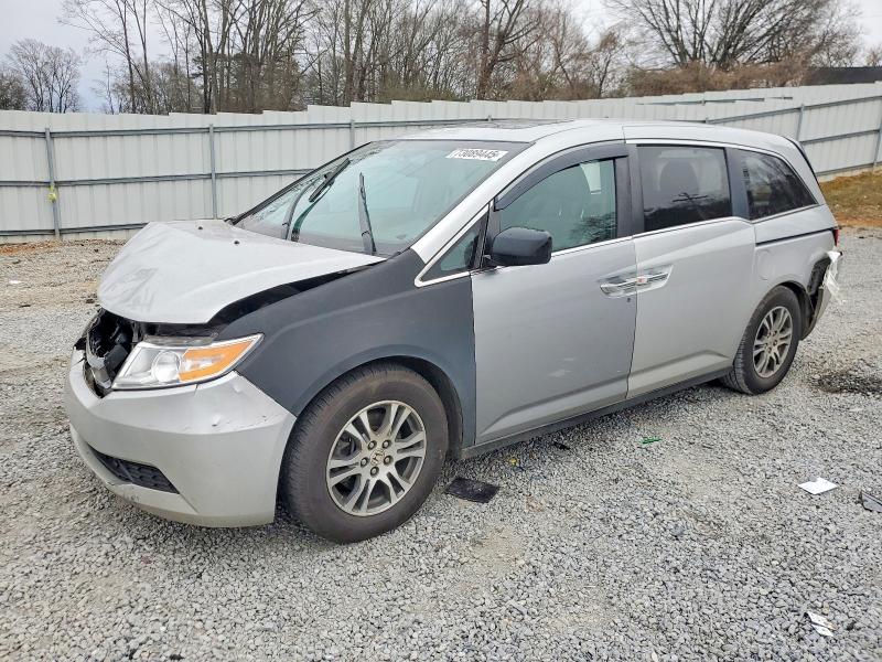 HONDA ODYSSEY 2013 with VIN 5FNRL5H61DB078914 - Photo from auction