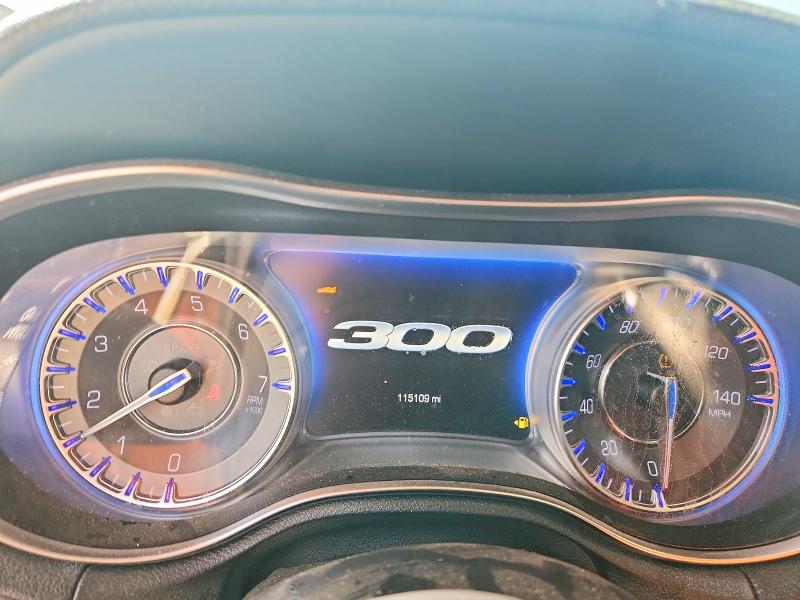 Фото 9 с аукциона – 2018 CHRYSLER 300 с VIN 2C3CCAEG1JH296129