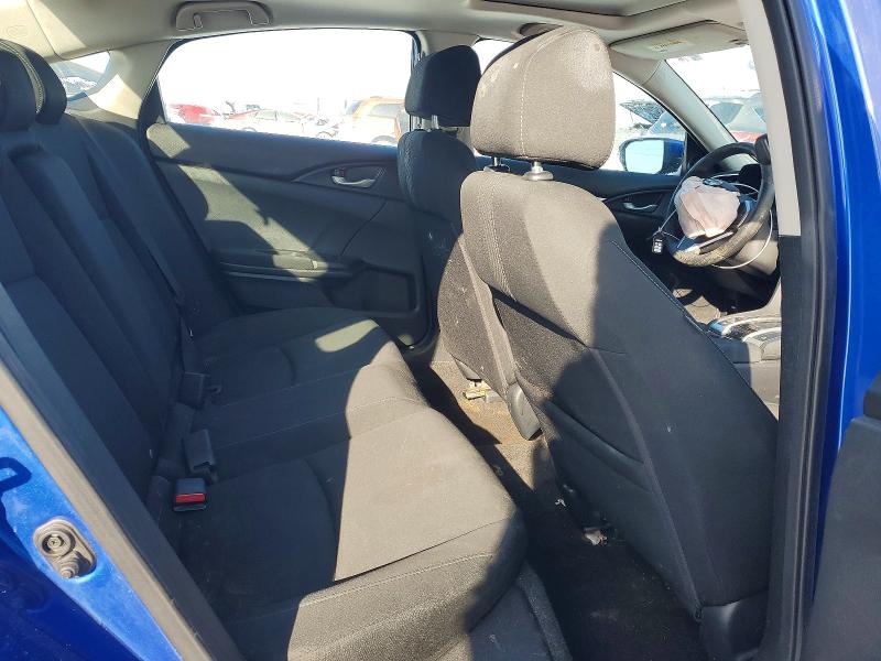 Photo 10 from auction – 2018 HONDA CIVIC EX with VIN 19XFC2F73JE044018