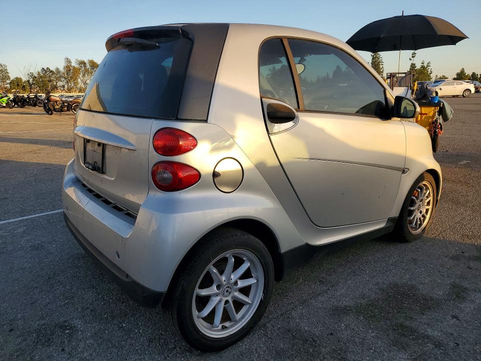 Photo 3 from auction – 2008 SMART FORTWO with VIN WMEEJ31X38K147348