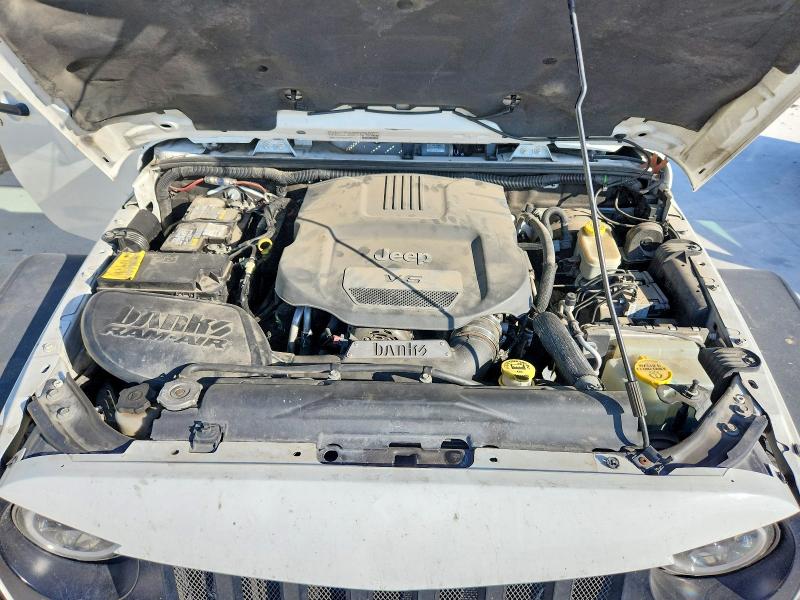 Photo 11 from auction – 2014 JEEP WRANGLER U with VIN 1C4BJWEG5EL292507