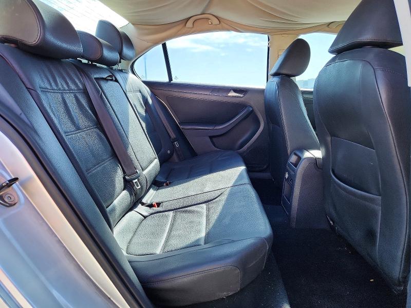 Photo 10 from auction – 2011 VOLKSWAGEN JETTA with VIN 3VWDX7AJ2BM026805