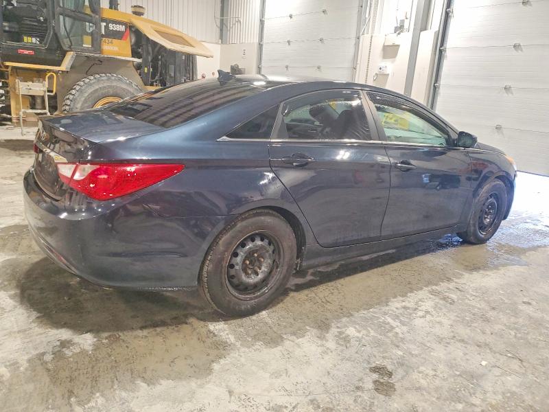 Photo 3 from auction – 2011 HYUNDAI SONATA GLS with VIN 5NPEB4AC6BH074447