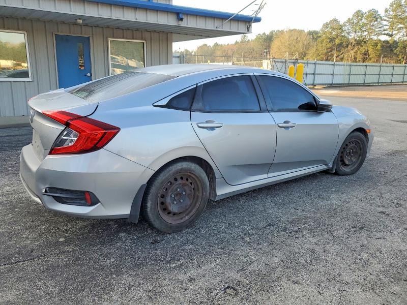 Photo 3 from auction – 2019 HONDA CIVIC with VIN 19XFC2F63KE021427
