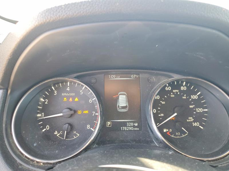 Photo 9 from auction – 2017 NISSAN ROGUE S with VIN KNMAT2MTXHP610003