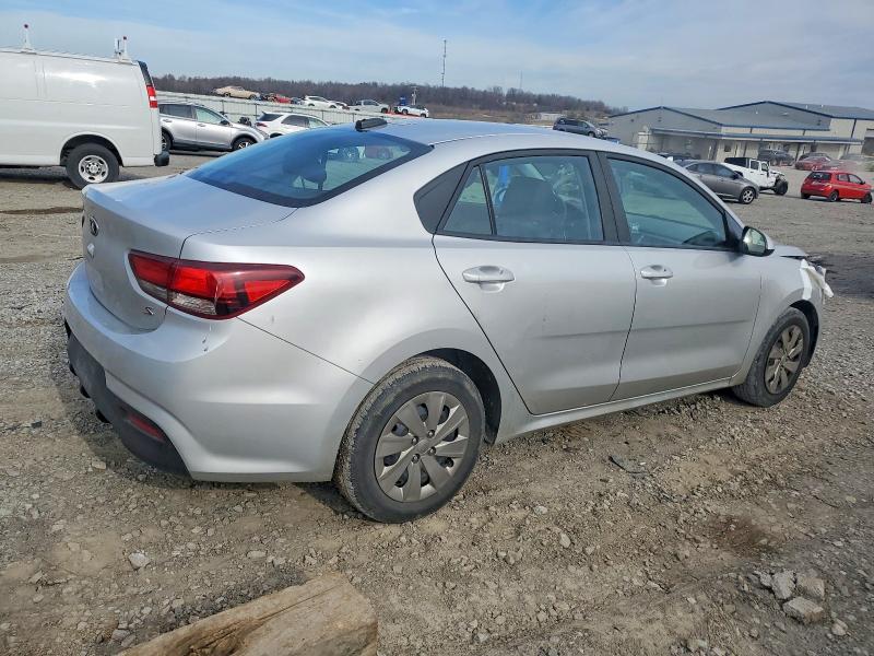 Photo 3 from auction – 2018 KIA RIO with VIN 3KPA24AB4JE047255