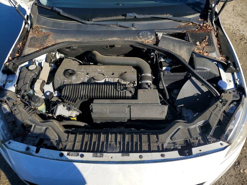 Photo 11 from auction – 2015 VOLVO V60 CROSS with VIN YV4612HK5F1001590