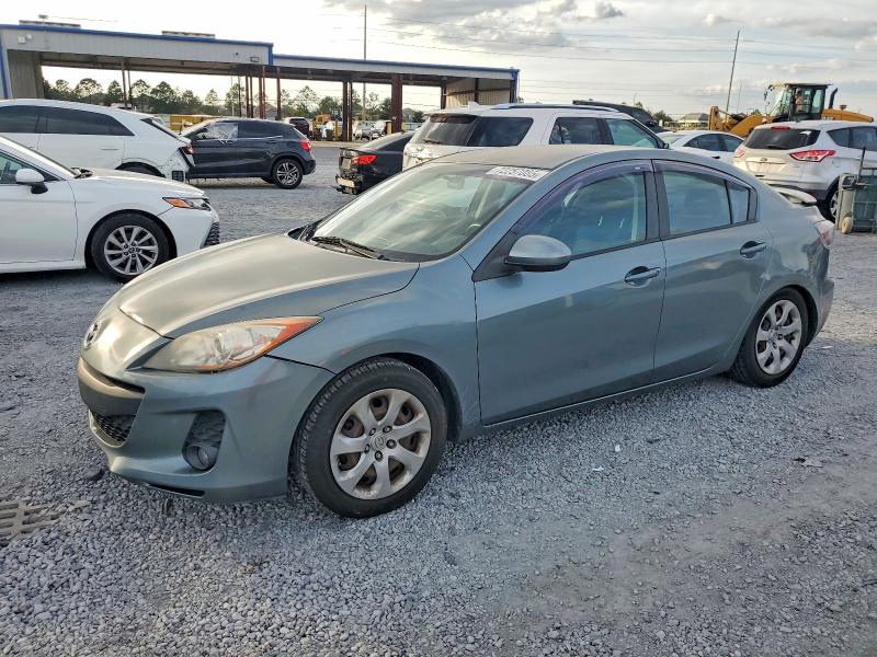 MAZDA 3 I 2012 with VIN JM1BL1UF1C1552545 - Photo from auction