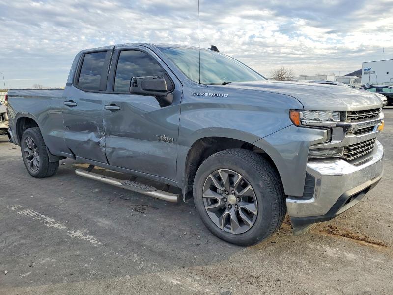 Photo 4 from auction – 2019 CHEVROLET SILVERADO with VIN 1GCRWCED9KZ308558