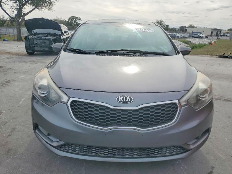 Zdjęcie 5 z aukcji – 2015 KIA FORTE EX z VIN KNAFX4A86F5321020