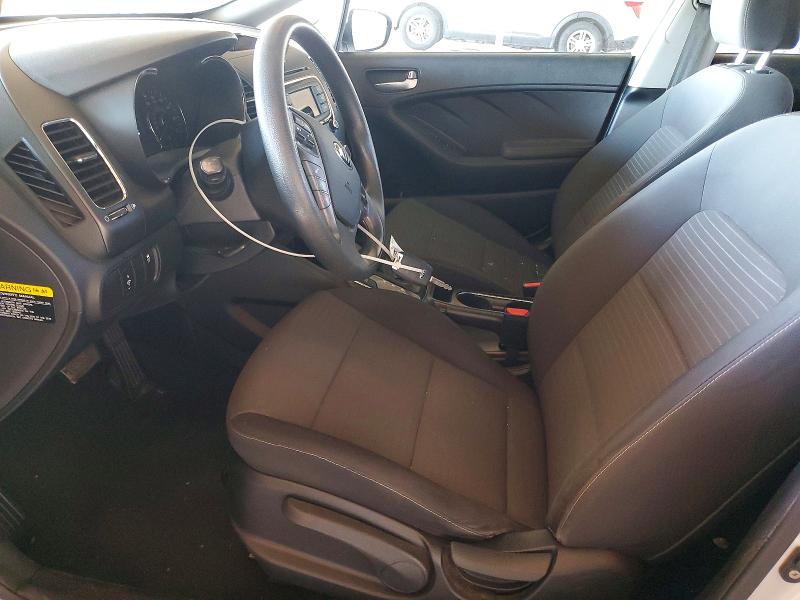 Photo 7 from auction – 2018 KIA FORTE LX with VIN 3KPFL4A71JE166301