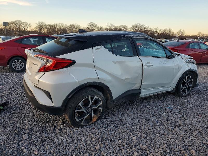 Photo 3 from auction – 2019 TOYOTA C-HR XLE with VIN NMTKHMBX9KR091898