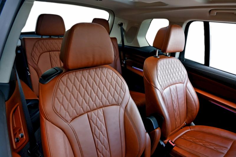 Photo 5 from auction – 2019 BMW X7 XDRIVE4 with VIN 5UXCW2C51KL082903
