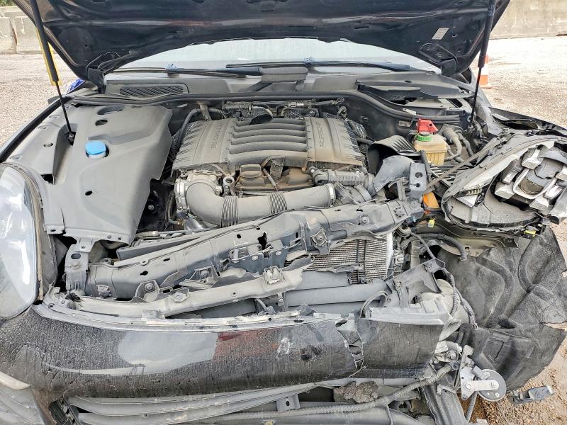 Photo 12 from auction – 2016 PORSCHE CAYENNE with VIN WP1AA2A29GLA00440