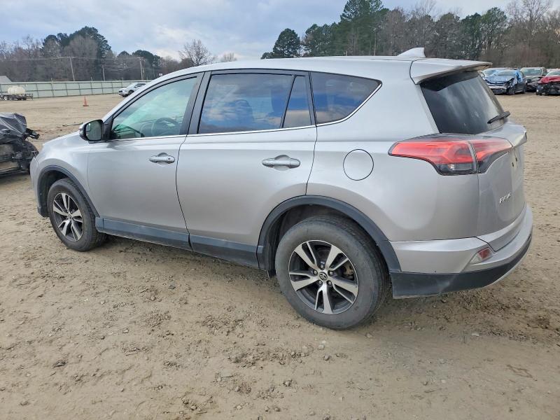 Photo 2 from auction – 2018 TOYOTA RAV4 with VIN 2T3WFREV3JW483241
