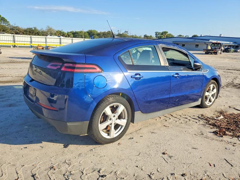 Photo 3 from auction – 2013 CHEVROLET VOLT with VIN 1G1RA6E40DU142438