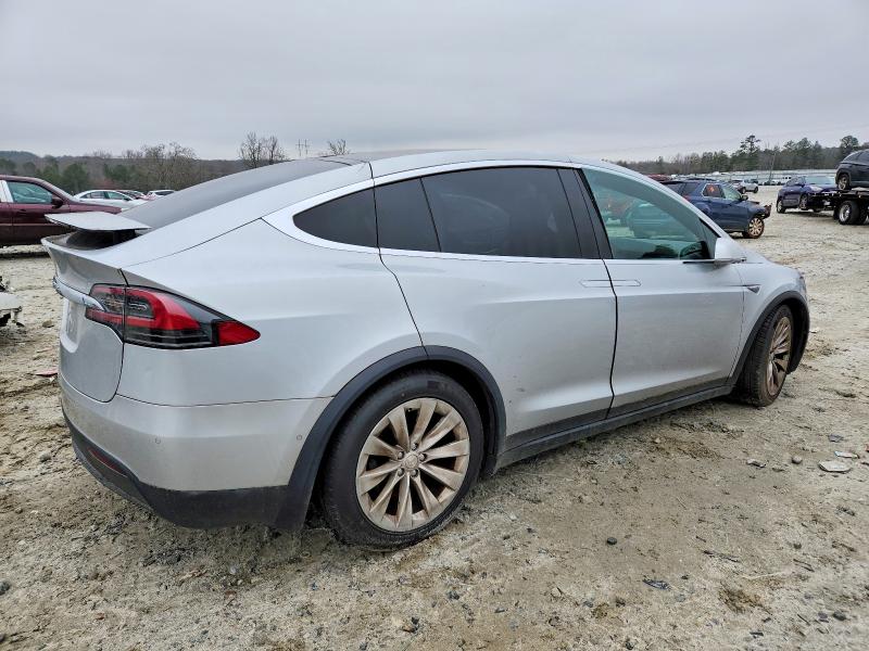 Photo 3 from auction – 2016 TESLA MODEL X with VIN 5YJXCBE28GF016969