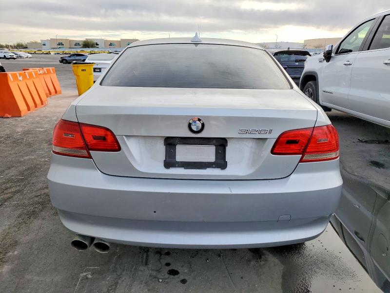 Photo 6 from auction – 2007 BMW 328 I SULE with VIN WBAWV13587P117297