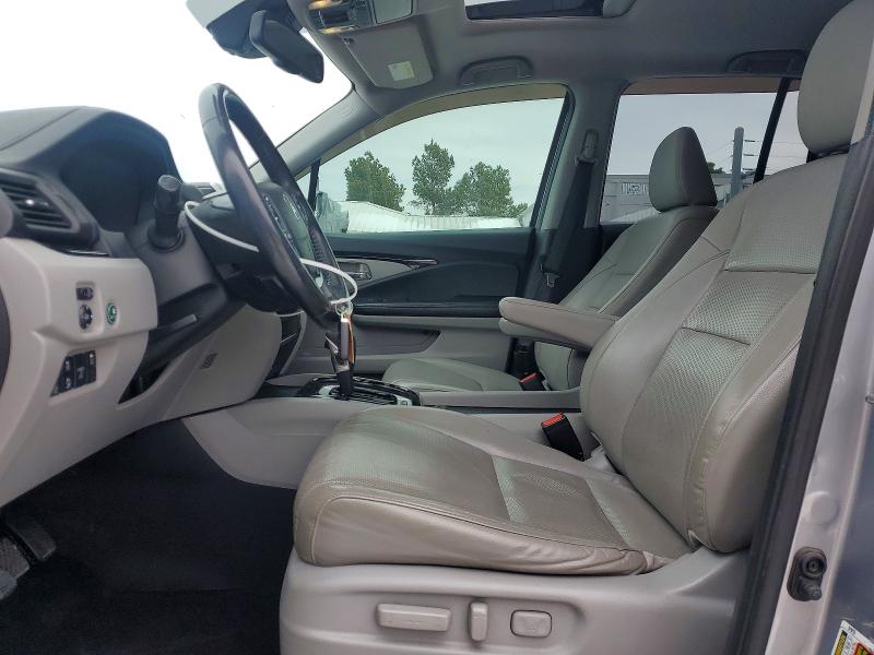 Photo 7 from auction – 2017 HONDA RIDGELINE with VIN 5FPYK3F79HB033876
