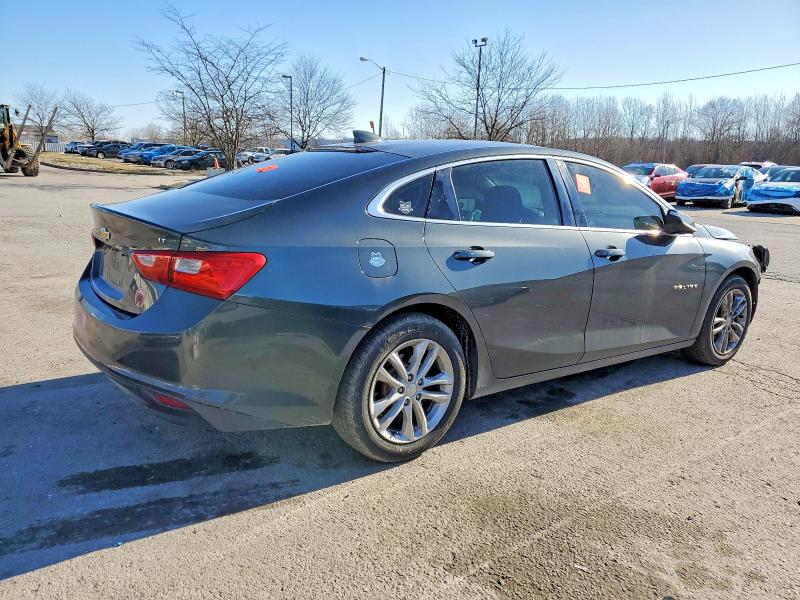 Photo 3 from auction – 2017 CHEVROLET MALIBU with VIN 1G1ZE5ST0HF105359