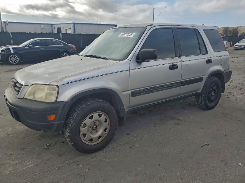 HONDA CR-V LX 2000 with VIN JHLRD2840YC004156 - Photo from auction