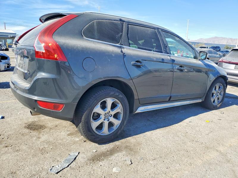 Photo 3 from auction – 2011 VOLVO XC60 with VIN YV4952DL2B2218017