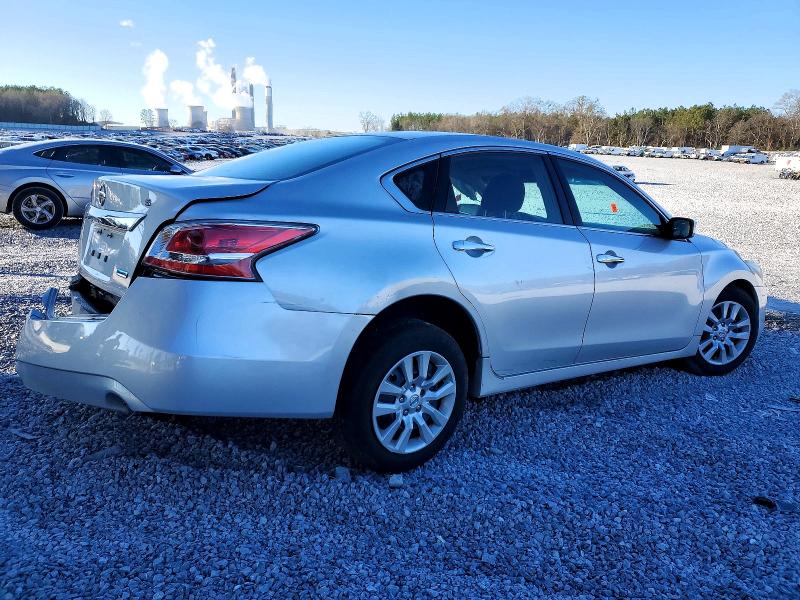 Photo 3 from auction – 2013 NISSAN ALTIMA 2.5 with VIN 1N4AL3AP2DC201207