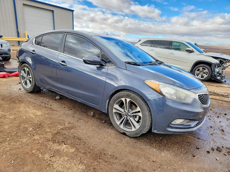 Photo 4 from auction – 2016 KIA FORTE EX with VIN KNAFZ4A8XG5491246