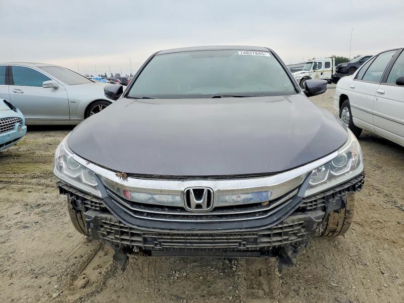 Photo 5 from auction – 2017 HONDA ACCORD with VIN 1HGCR2F12HA213957